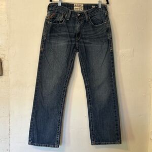Ariat Straight Fit  straight leg M5 32/30 Men’s Jean